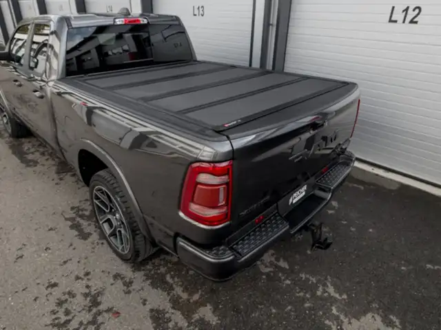 RAM 1500 Ram 1500 Laramie Quad Cab 6'4''-Bed 4x4 Ansicht 16