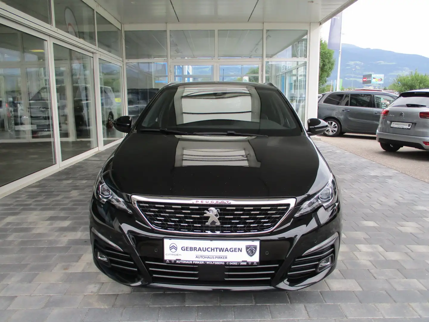 Peugeot 308 SW GT-Line HDI 130 EAT8 Schwarz - 2