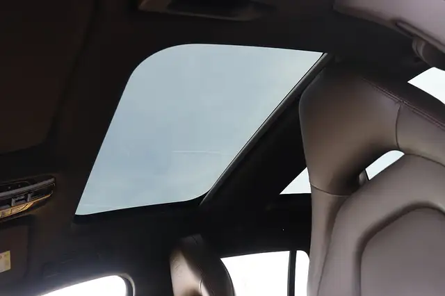 Porsche Panamera 4 E-Hybrid PHEV Sport Turismo Aut. *EDITION 10* Ansicht 19