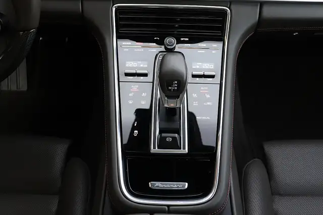 Porsche Panamera 4 E-Hybrid PHEV Sport Turismo Aut. *EDITION 10* Ansicht 26