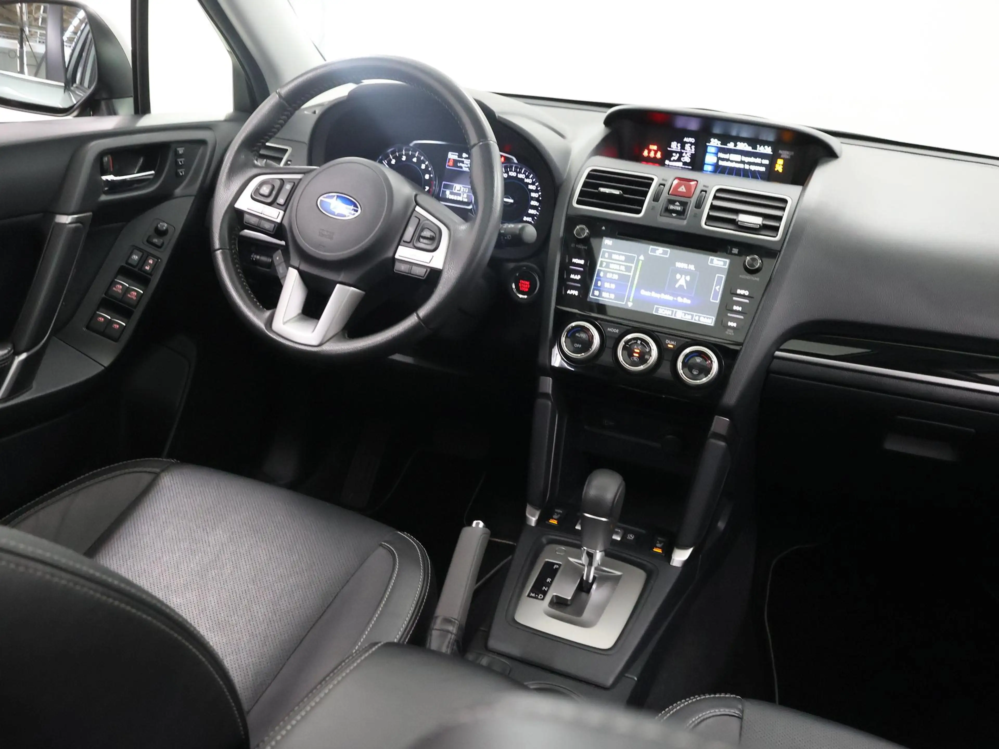 Subaru Forester 2.0 Premium | AWD | Trekhaak | Panoramadak | Navig — photo 9