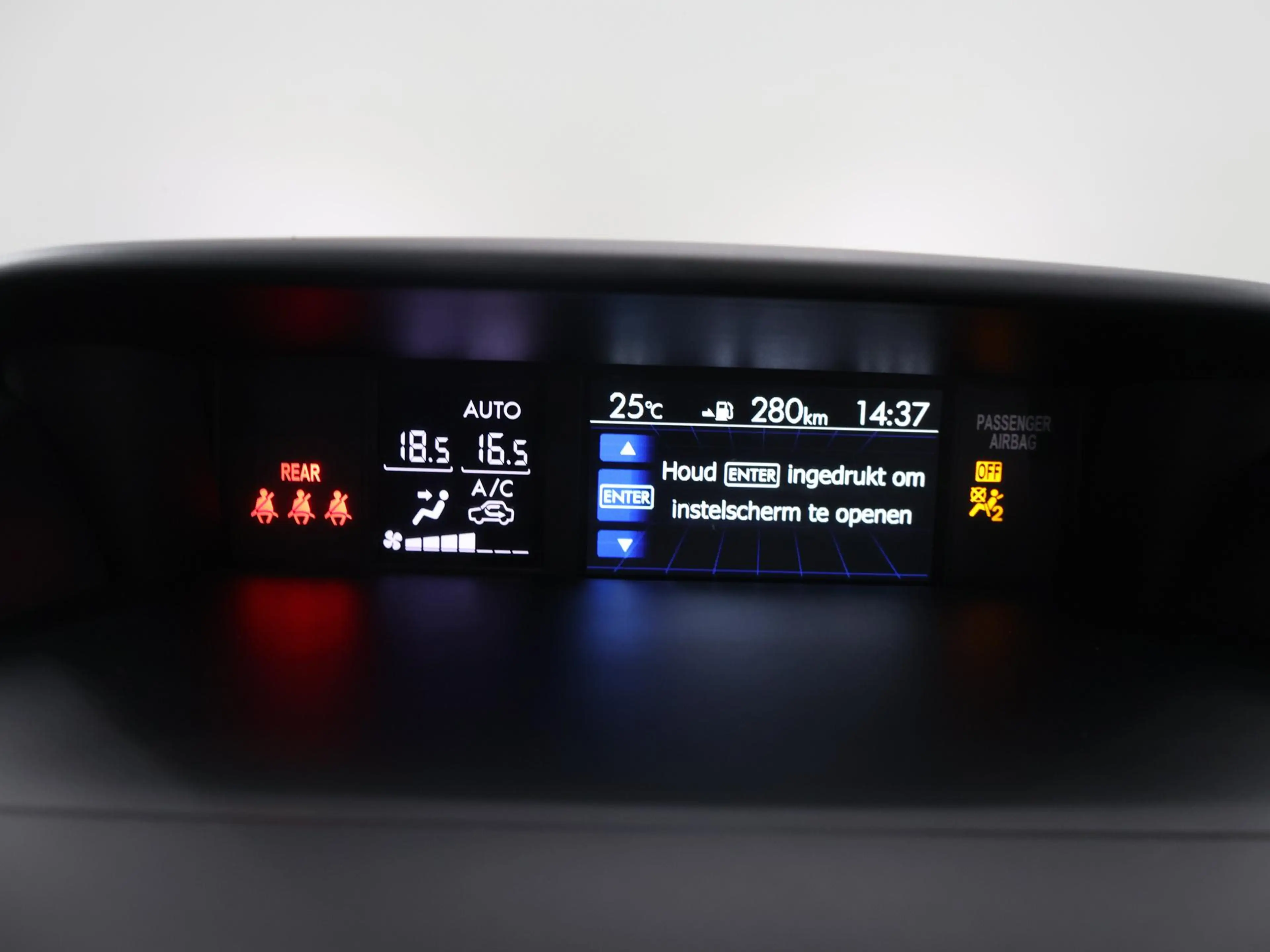 Subaru Forester 2.0 Premium | AWD | Trekhaak | Panoramadak | Navig — photo 14