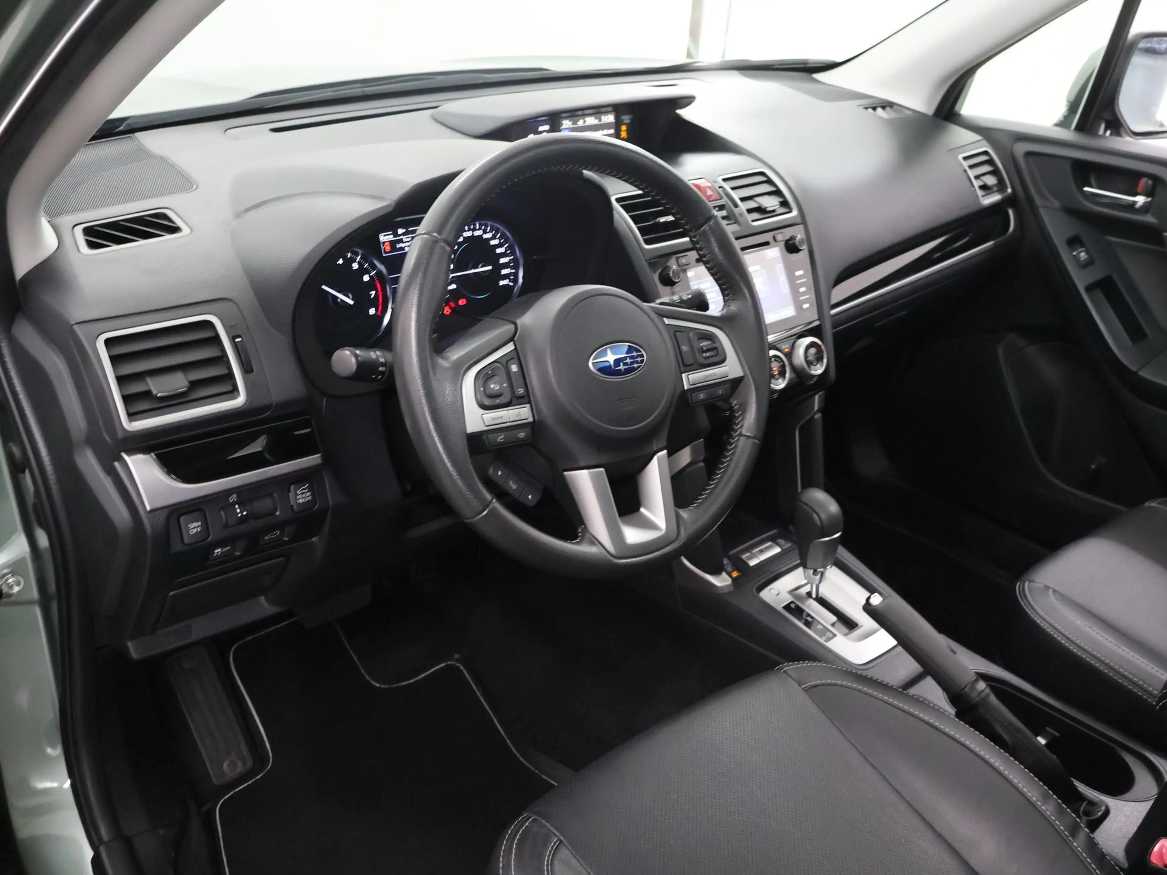 Subaru Forester 2.0 Premium | AWD | Trekhaak | Panoramadak | Navig — photo 7