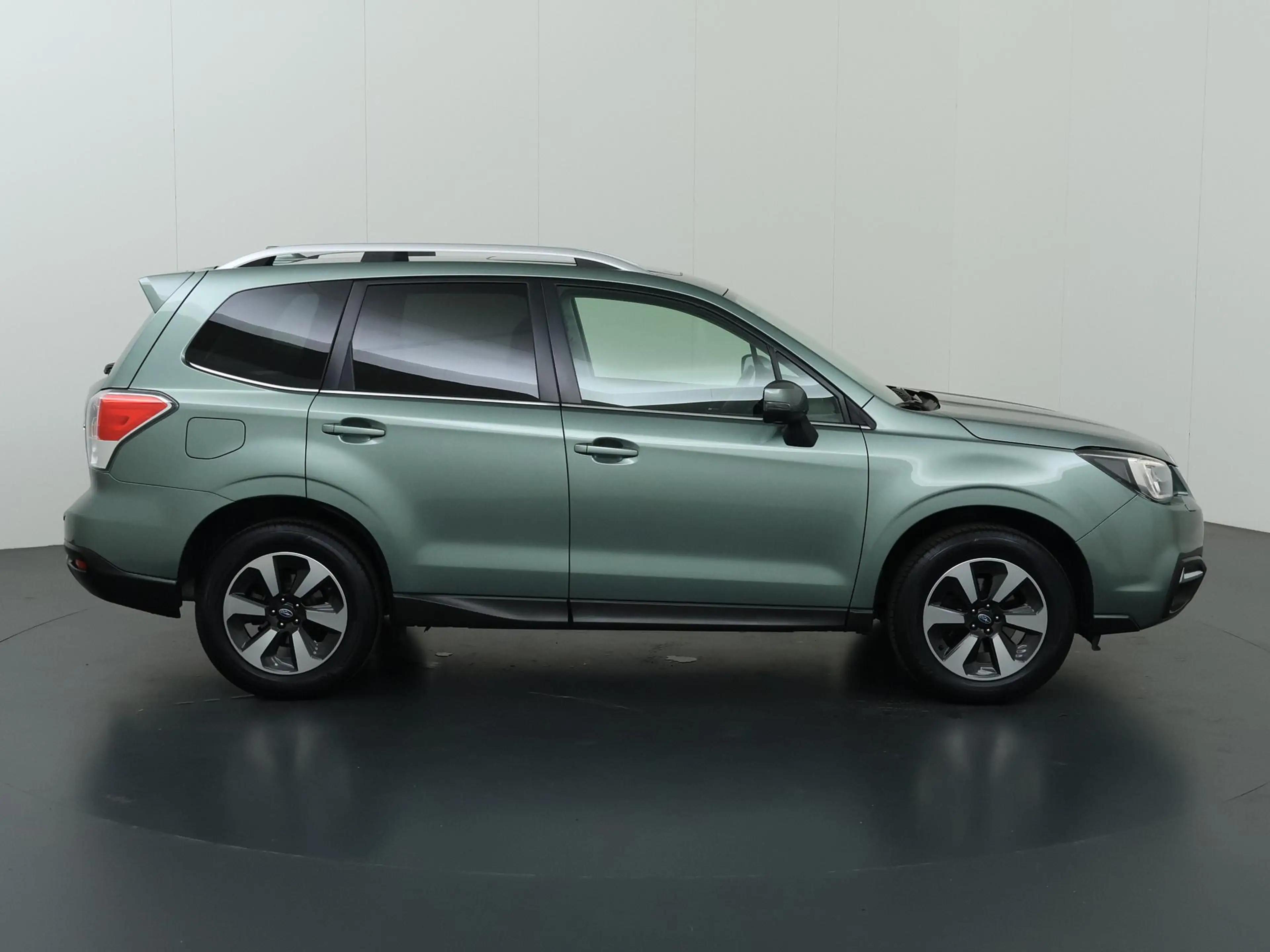 Subaru Forester 2.0 Premium | AWD | Trekhaak | Panoramadak | Navig — photo 6