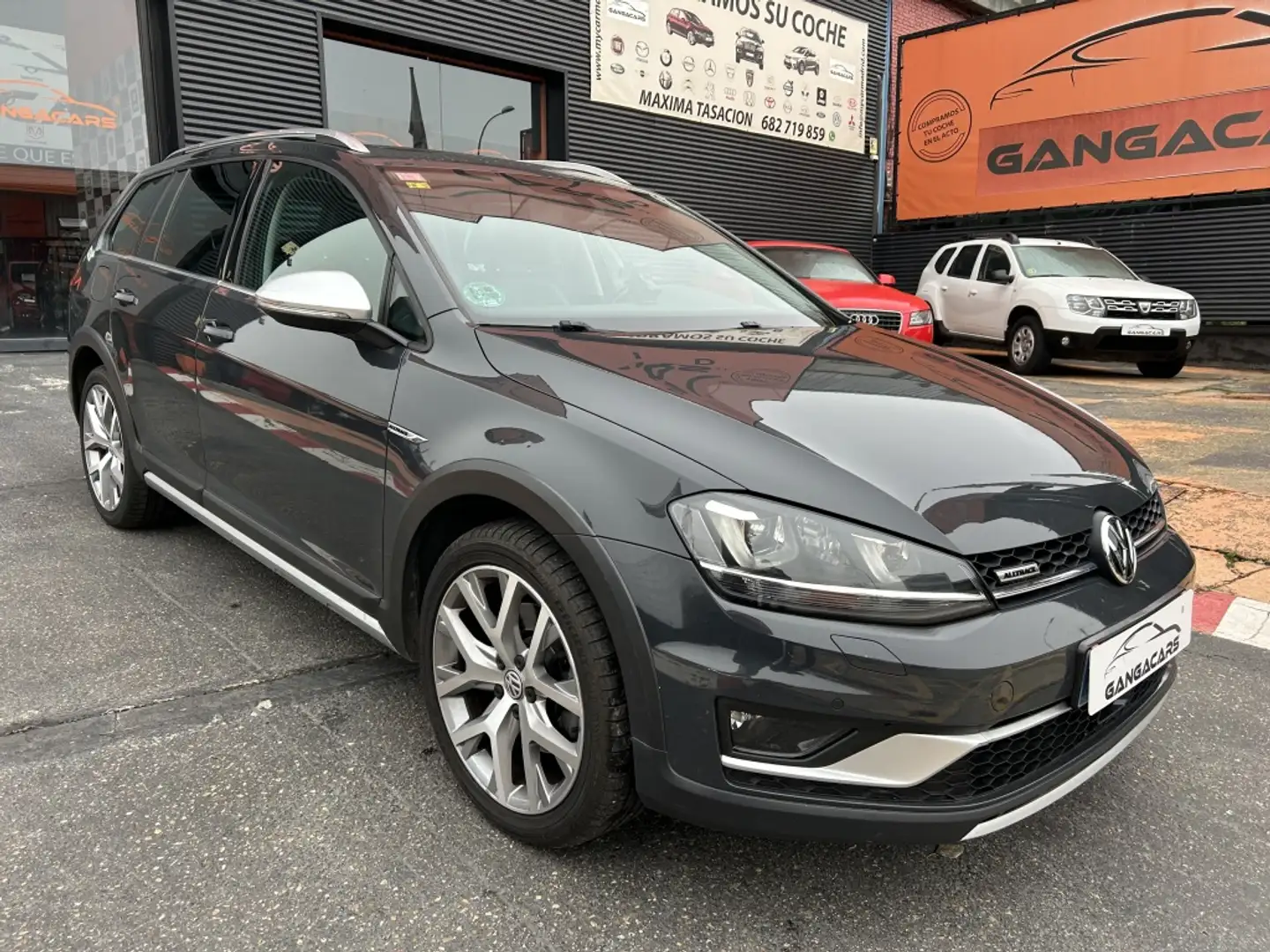Volkswagen Golf 1.8 TSI BMT DSG Сірий - 2