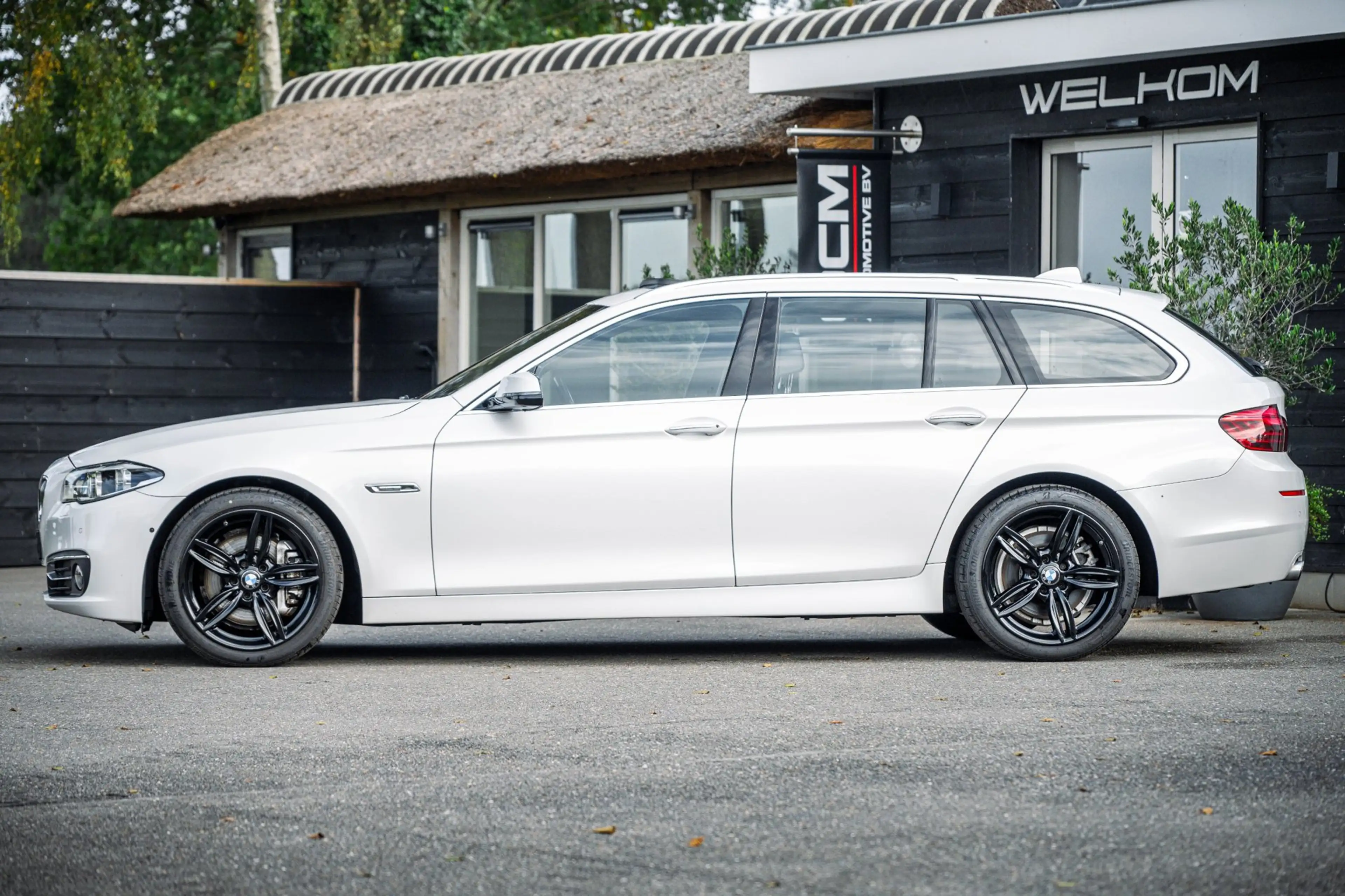 BMW 528 5-serie Touring 528i High Executive Panoramadak I — photo 7