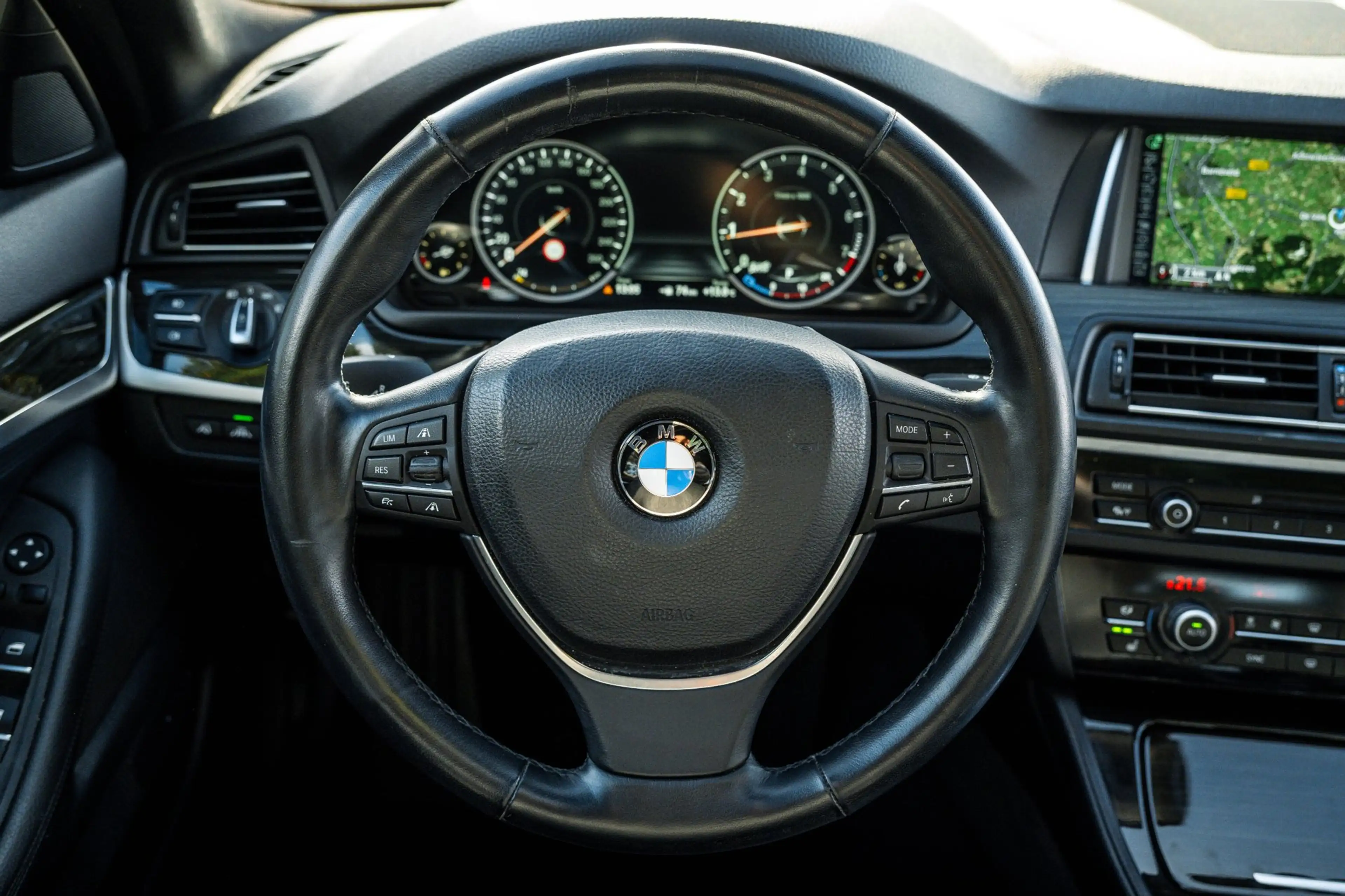BMW 528 5-serie Touring 528i High Executive Panoramadak I — photo 15
