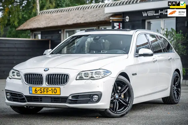 BMW 528 5-serie Touring 528i High Executive Panoramadak I