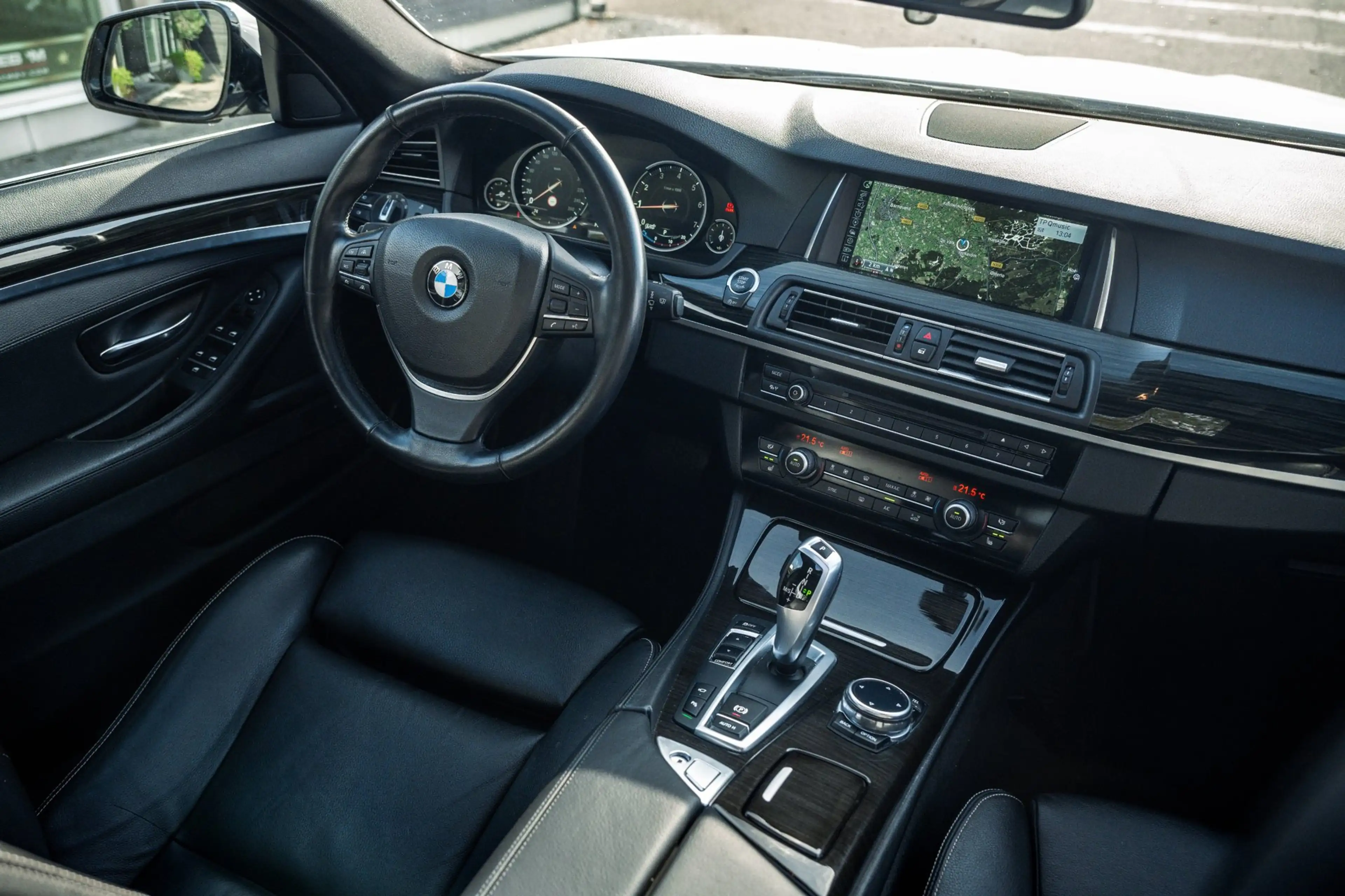 BMW 528 5-serie Touring 528i High Executive Panoramadak I — photo 2
