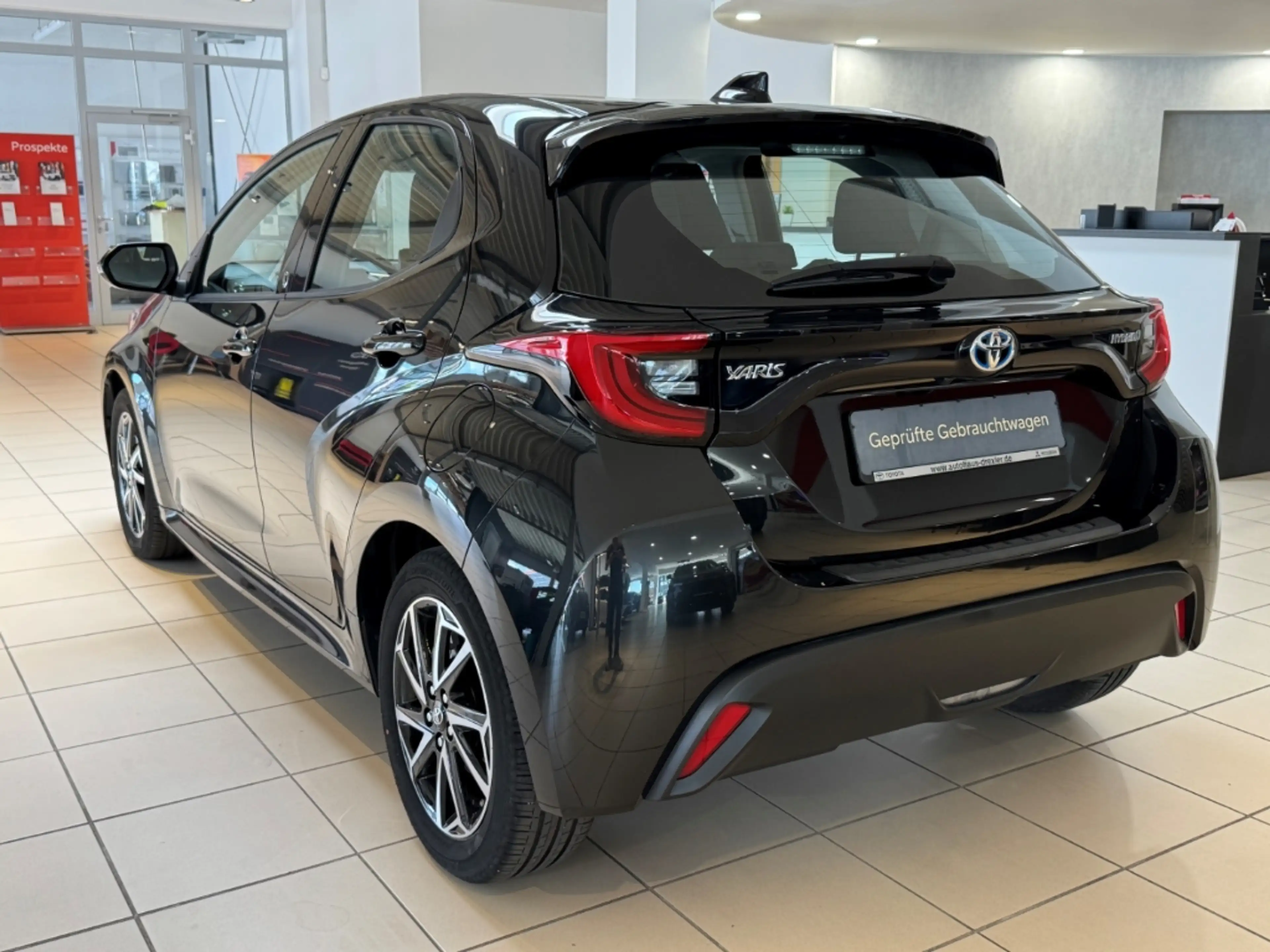 Toyota Yaris Hybrid Team Deutschland / Abstands-Tempo. — photo 3