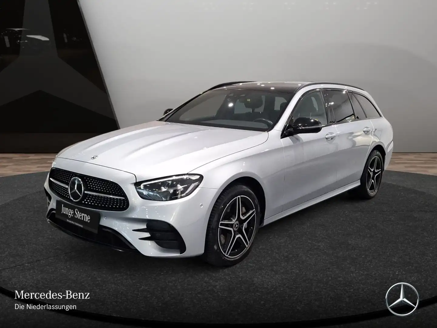 Mercedes-Benz E 300 de T 4M AMG+NIGHT+PANO+AHK+LED+FAHRASS+9G Silber - 2