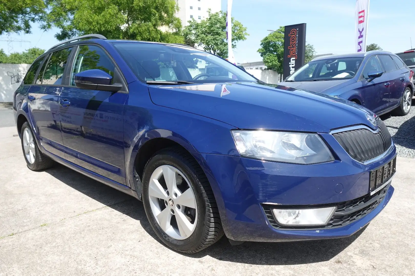 Skoda Octavia Combi Elegance+NAVI+SITZHEIZUNG+AUX+MFL+ Blau - 1