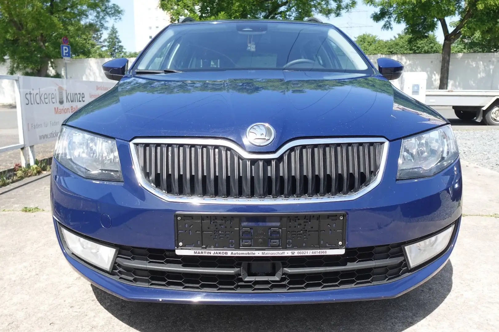 Skoda Octavia Combi Elegance+NAVI+SITZHEIZUNG+AUX+MFL+ Blau - 2