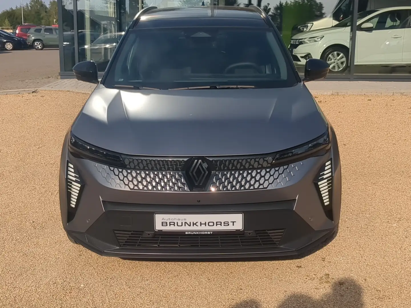 Renault Scenic E-Tech 220 Long Range 87 kWh Esprit Alpine Panodac Schwarz - 2