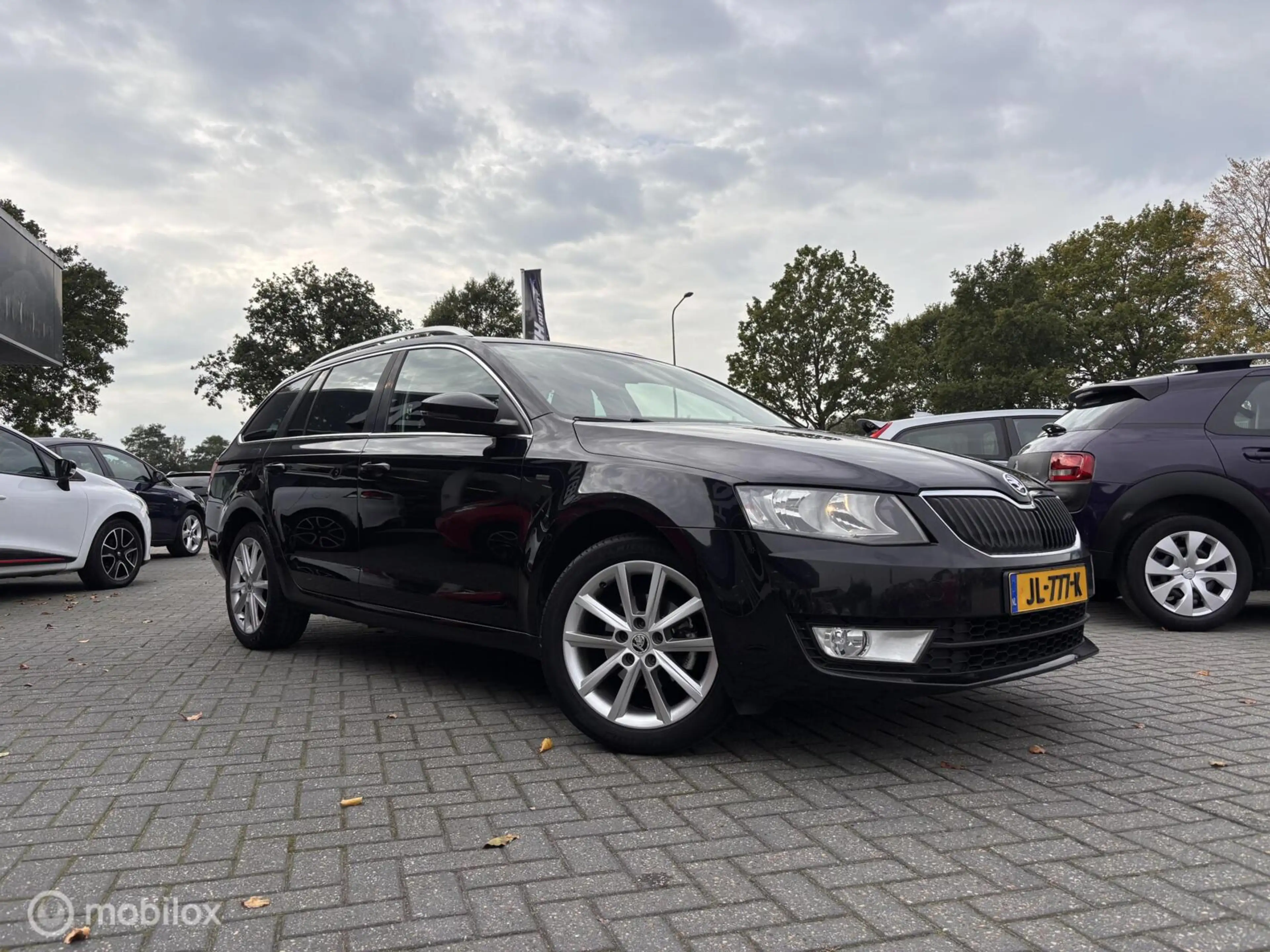 Skoda Octavia Combi 1.2 TSI Greentech Style Businessline — photo 5