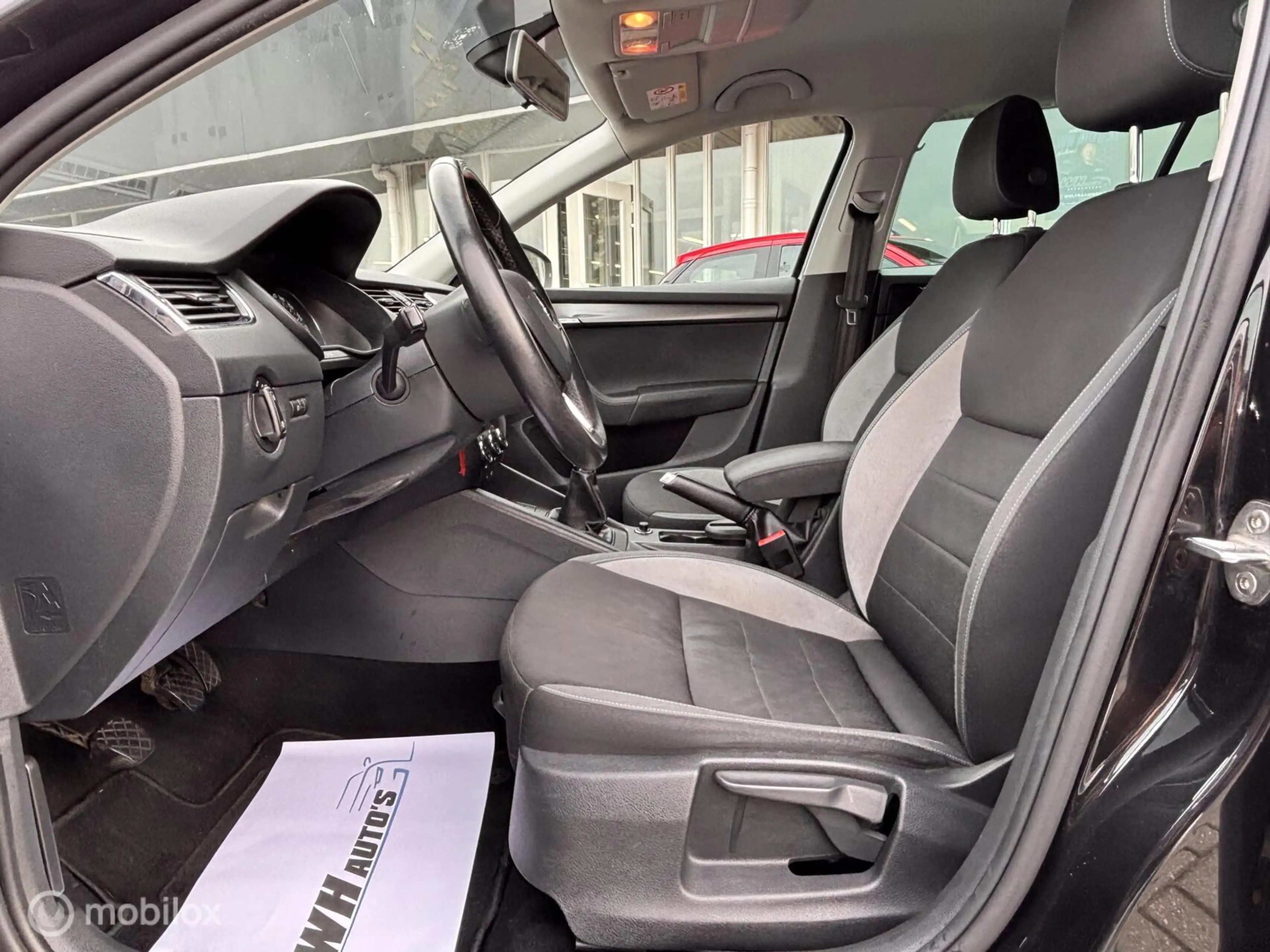 Skoda Octavia Combi 1.2 TSI Greentech Style Businessline — photo 13