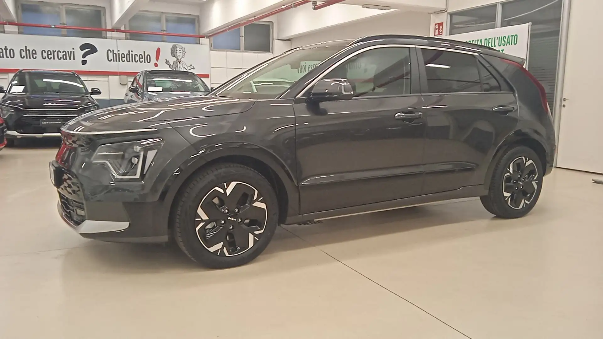 Kia Niro 64,8 kWh Evolution s/Premium Pack Grau - 2