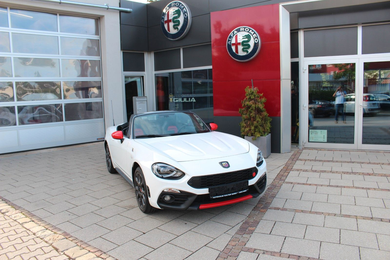 Abarth 124 Spider Turismo BOSE LED