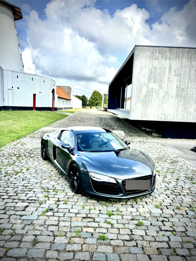 Audi R8 V8 4.2 FSI 430 Quattro S tronic 7 - 1