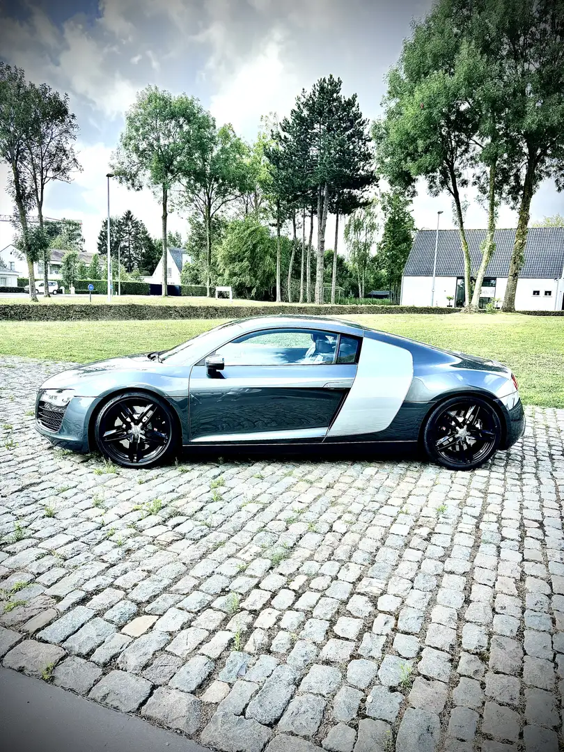 Audi R8 V8 4.2 FSI 430 Quattro S tronic 7 - 2