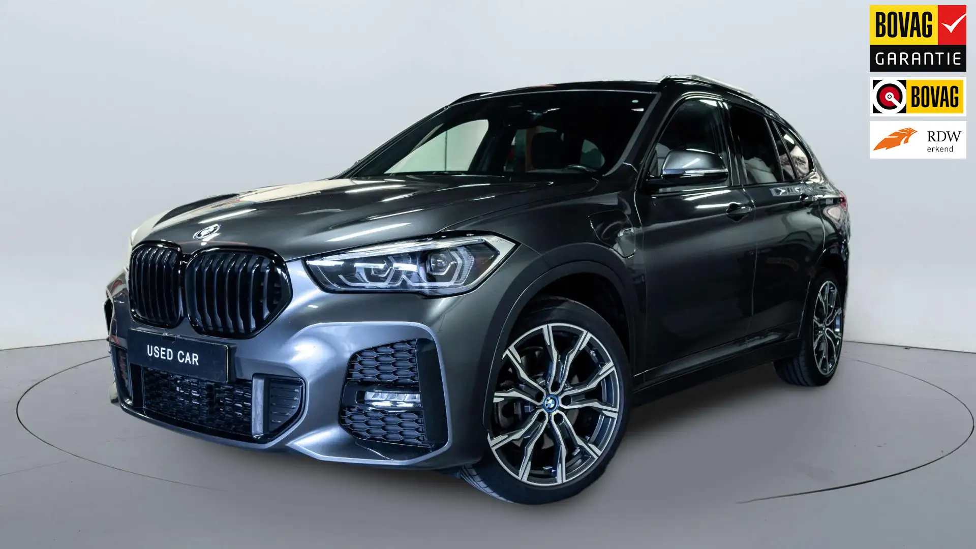 BMW X1 XDrive25e M Sport |19''LM|ACC|NAVI|Stoelv.|CarPlay Grau - 1
