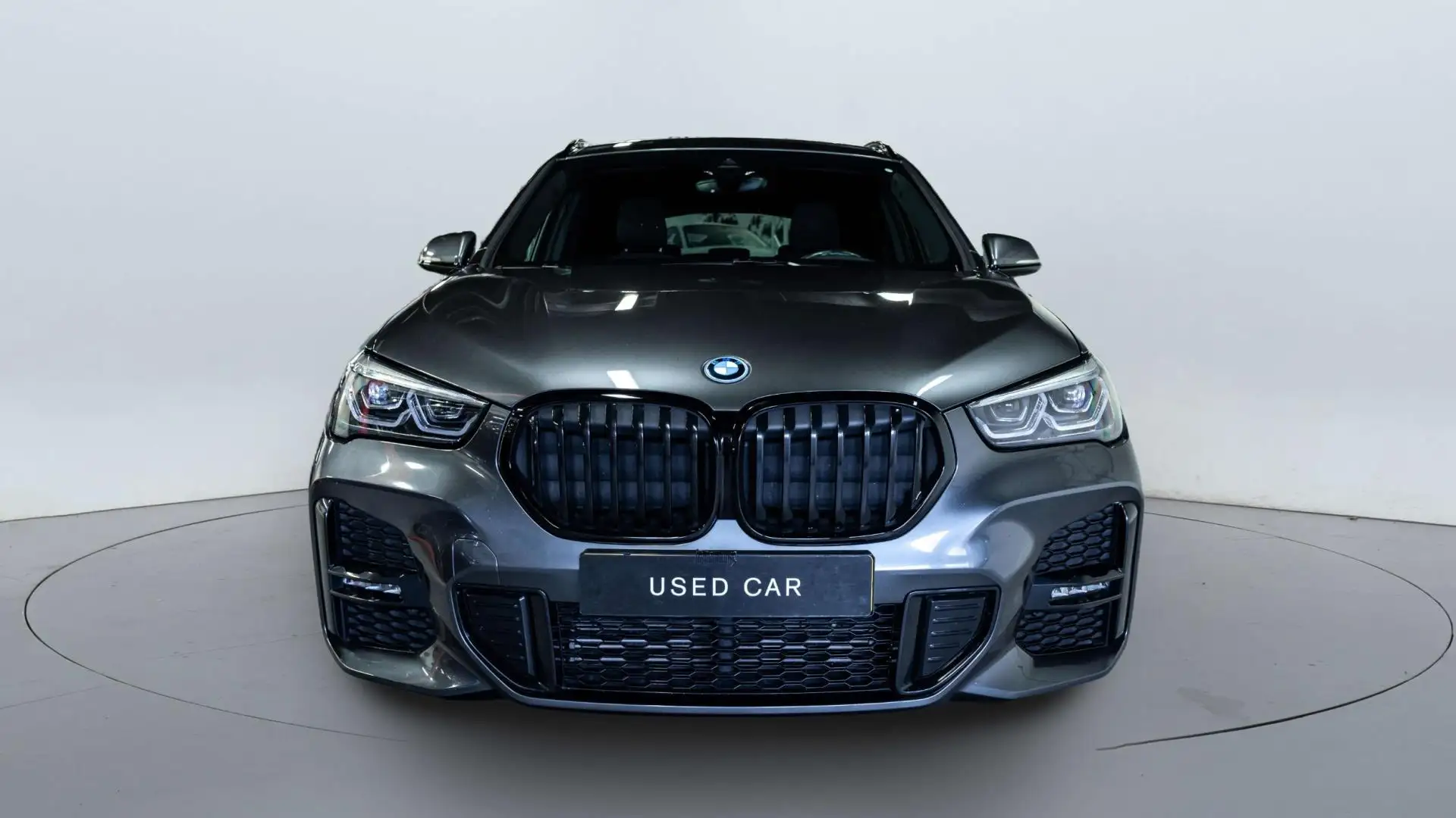 BMW X1 XDrive25e M Sport |19''LM|ACC|NAVI|Stoelv.|AppleCa Grau - 2