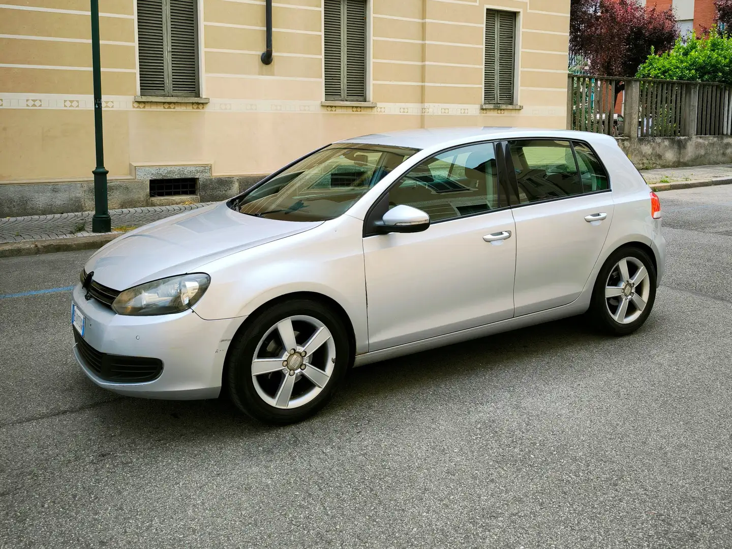 Volkswagen Golf Golf VI  5p 2.0 tdi Highline Grigio - 2
