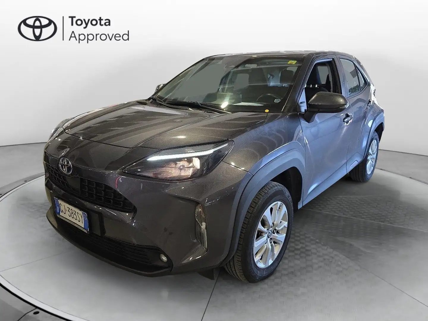 Toyota Yaris Cross 1.5 Hybrid 5p. E-CVT Active Grigio - 1