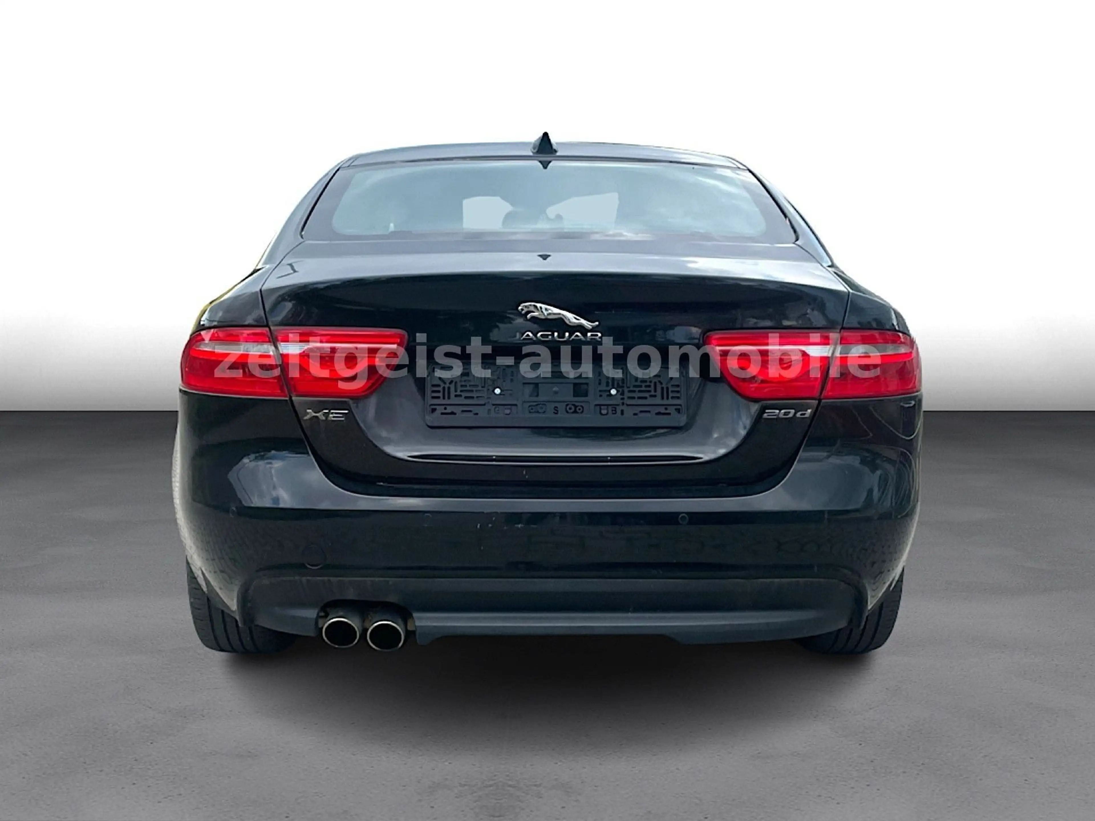 Jaguar XE 20d *STEUERKETTEN NEU*TÜV NEU*8 — photo 6