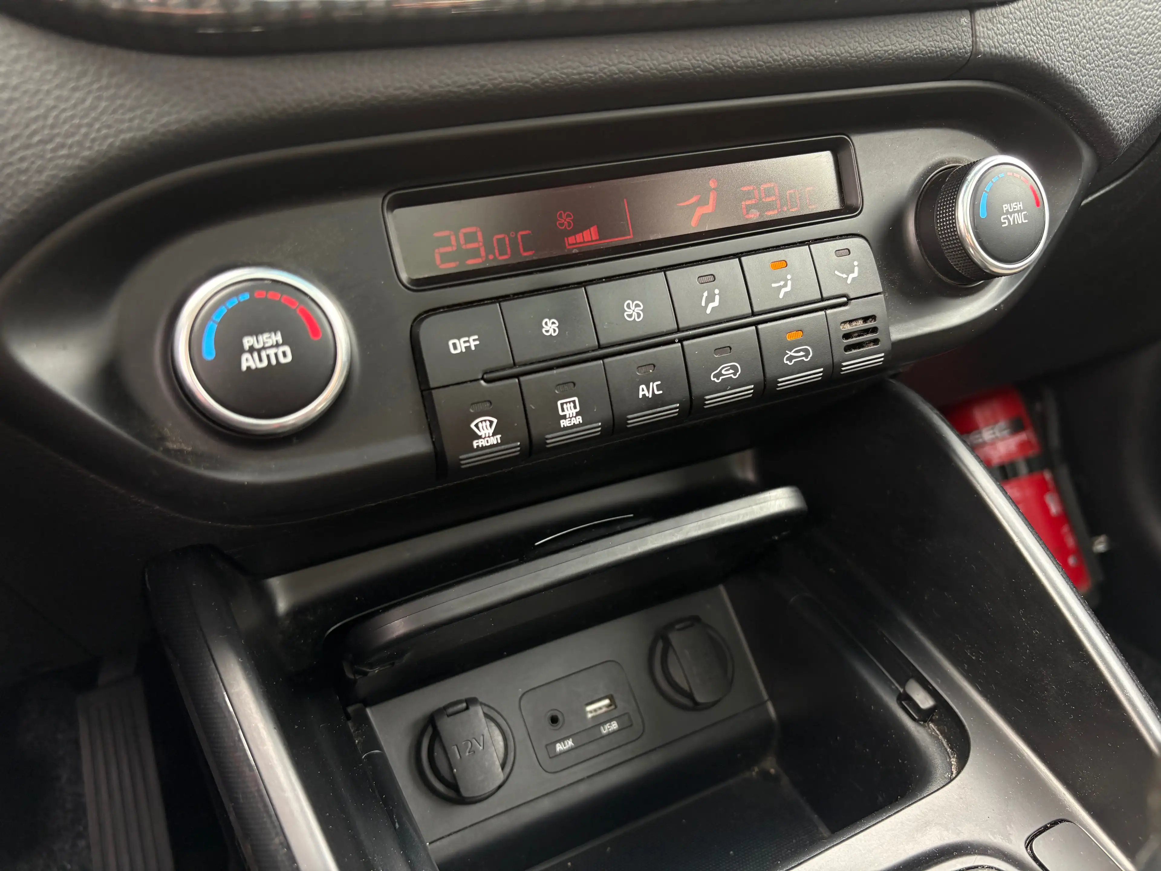 Kia Carens Carens 1.7 CRDI Fusion/GARANTIE/BIENEQUIPEE/CLIM/CAMERA/7PLACES — photo 15