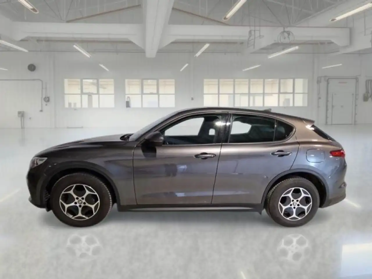 Alfa Romeo Stelvio 2022 — фото 7
