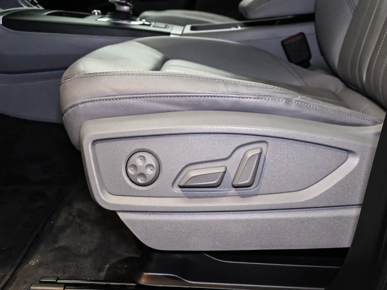 Audi Q5 снимка Audi Q5