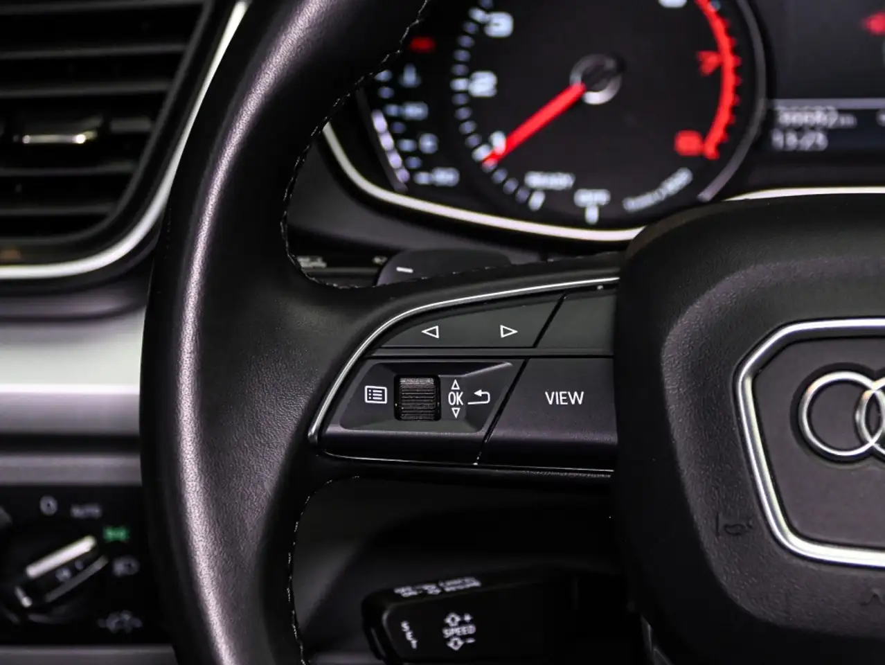 Audi Q5 снимка Audi Q5