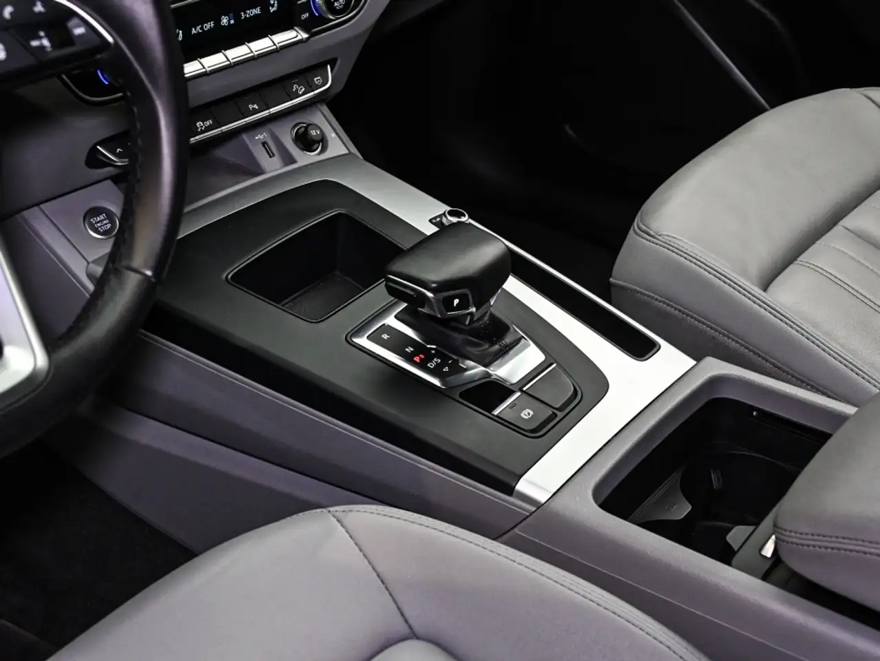 Audi Q5 снимка Audi Q5