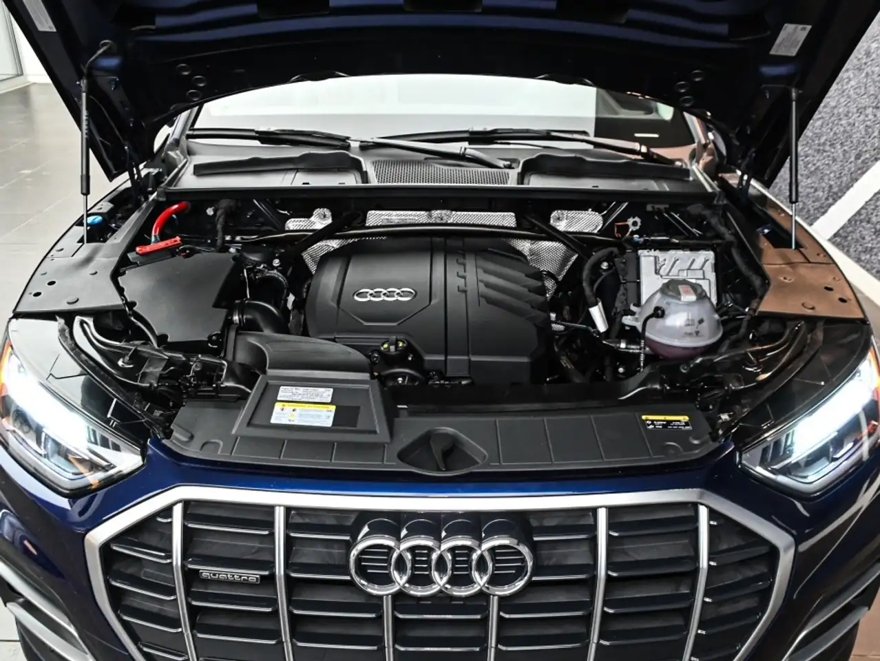 Audi Q5 снимка Audi Q5