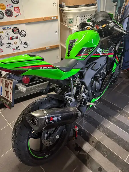 Kawasaki Ninja ZX-4RR - foto 2