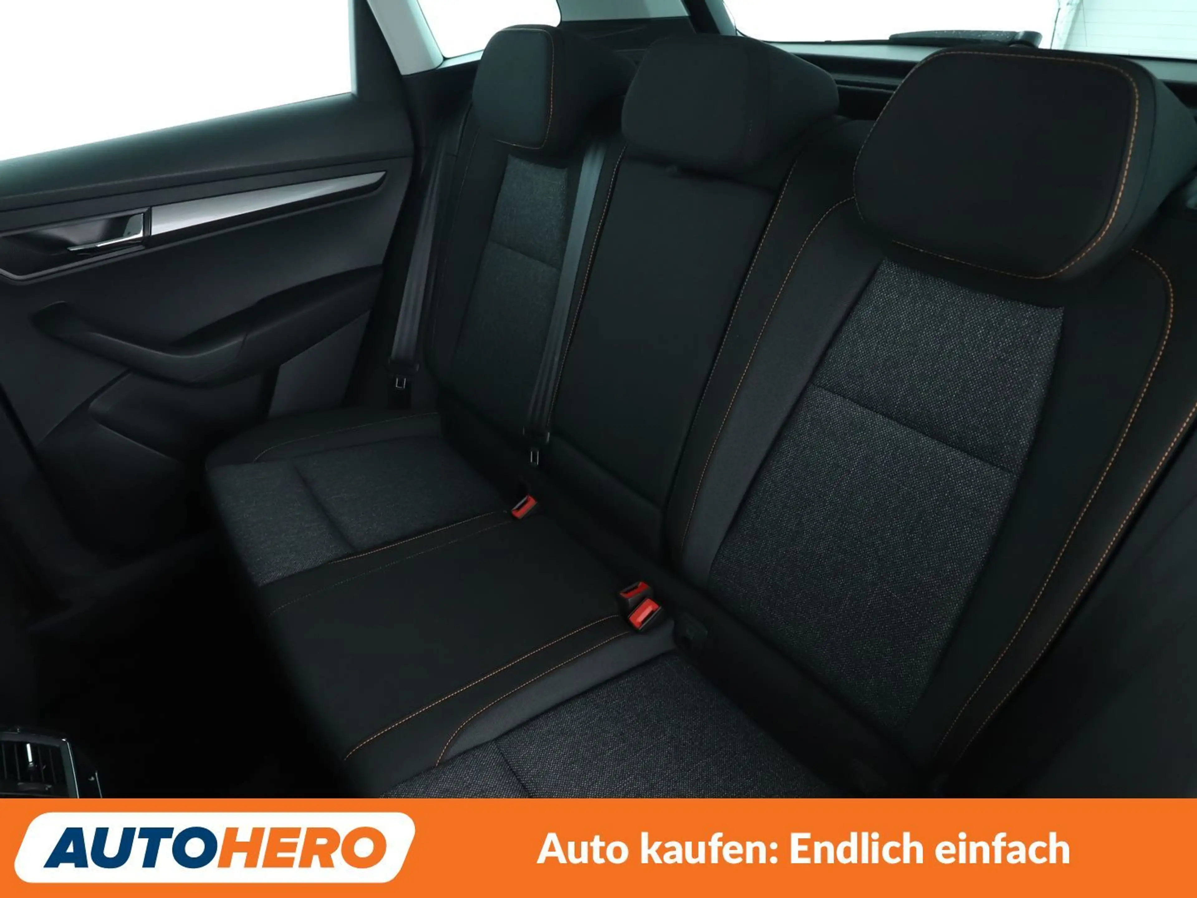 Skoda Karoq 1.5 TSI ACT Clever Aut.*LED*TEMPO*CAM*PDC*SHZ* — photo 14