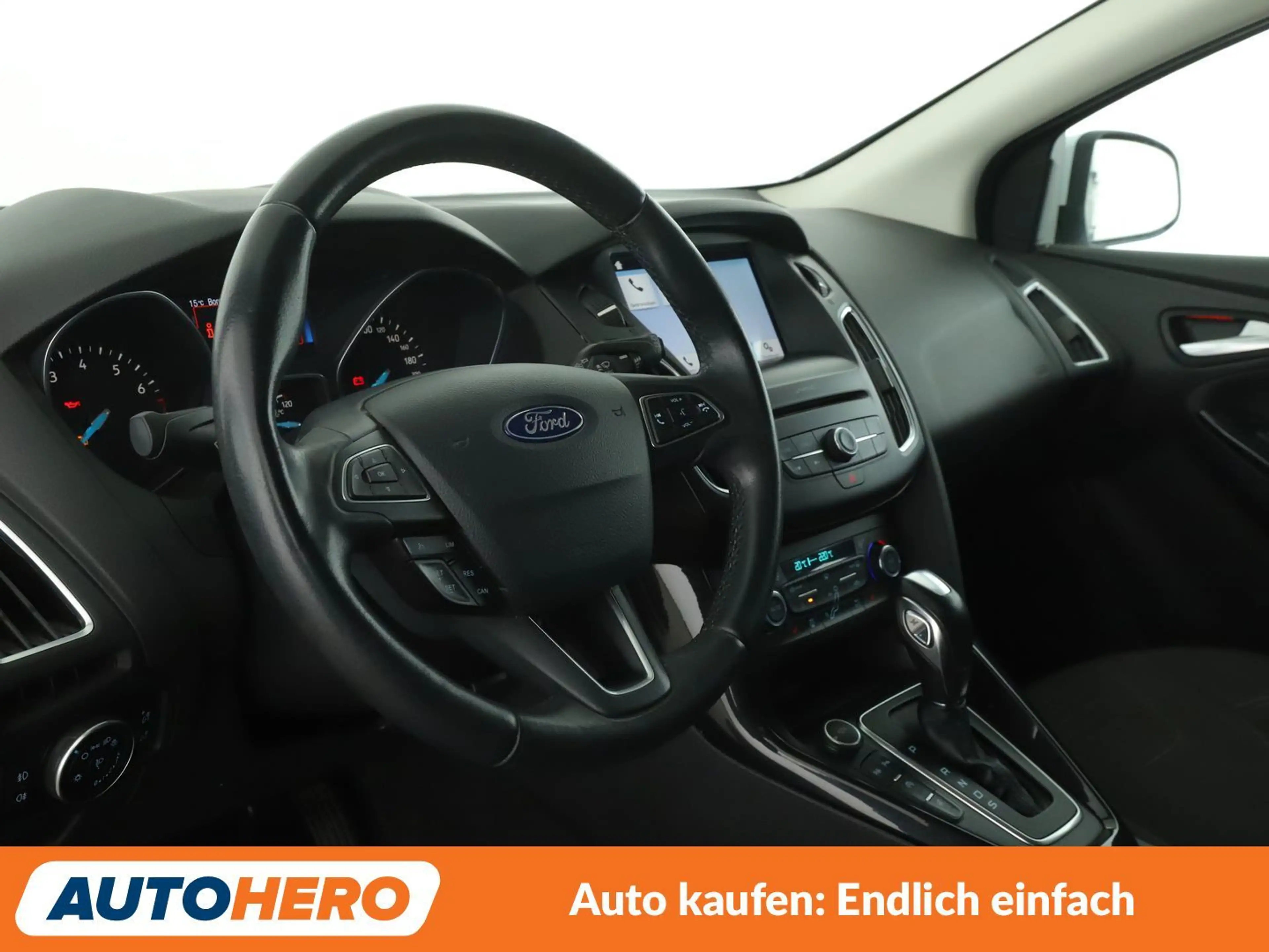 Ford Focus 1.0 EcoBoost Titanium Aut.*TEMPO*PDC*SHZ*KLIMA* — photo 11