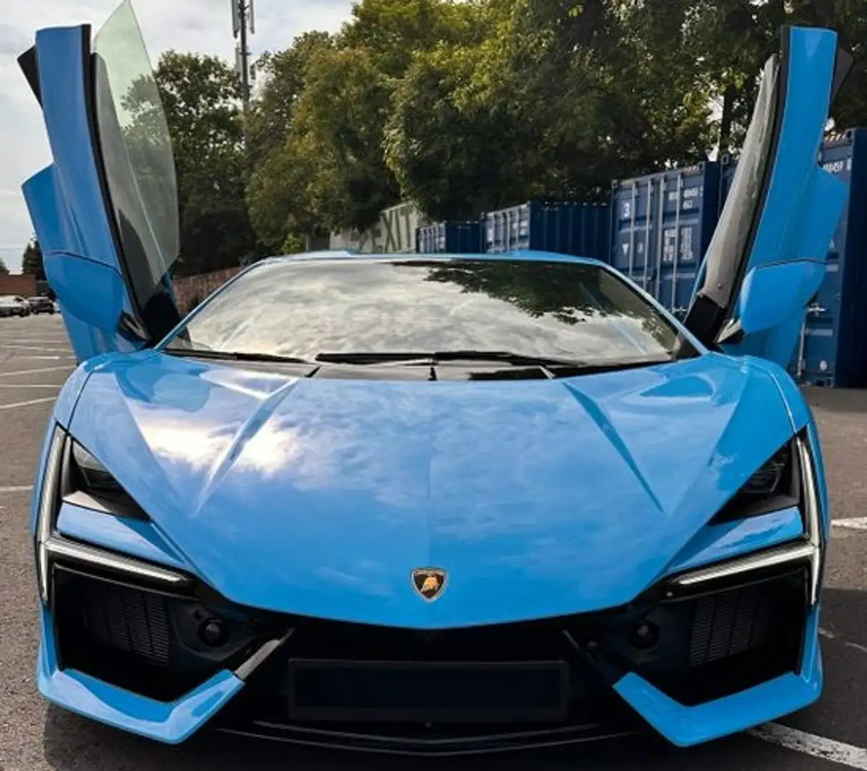 Lamborghini Revuelto Bleu - 2