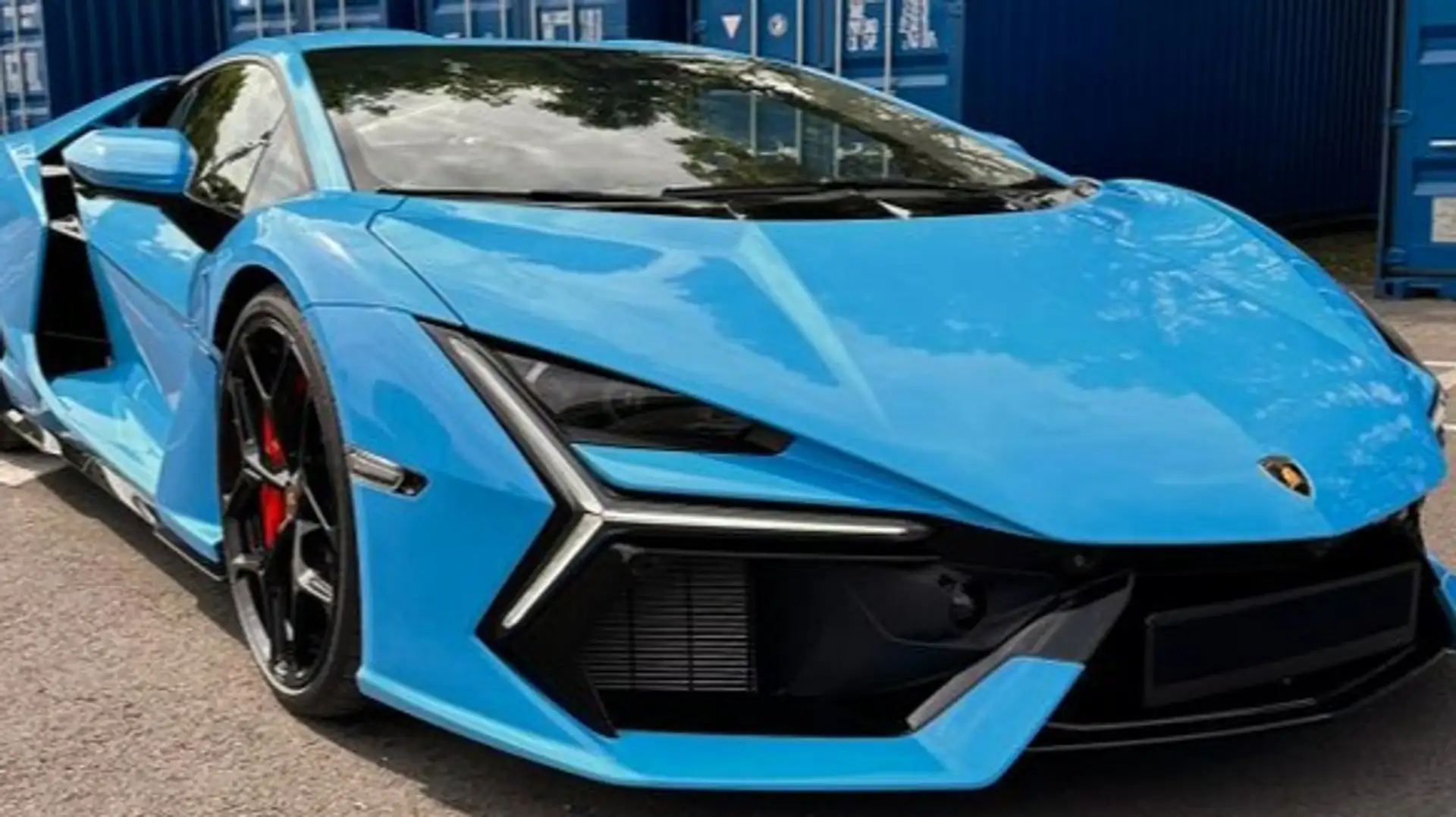 Lamborghini Revuelto Bleu - 1