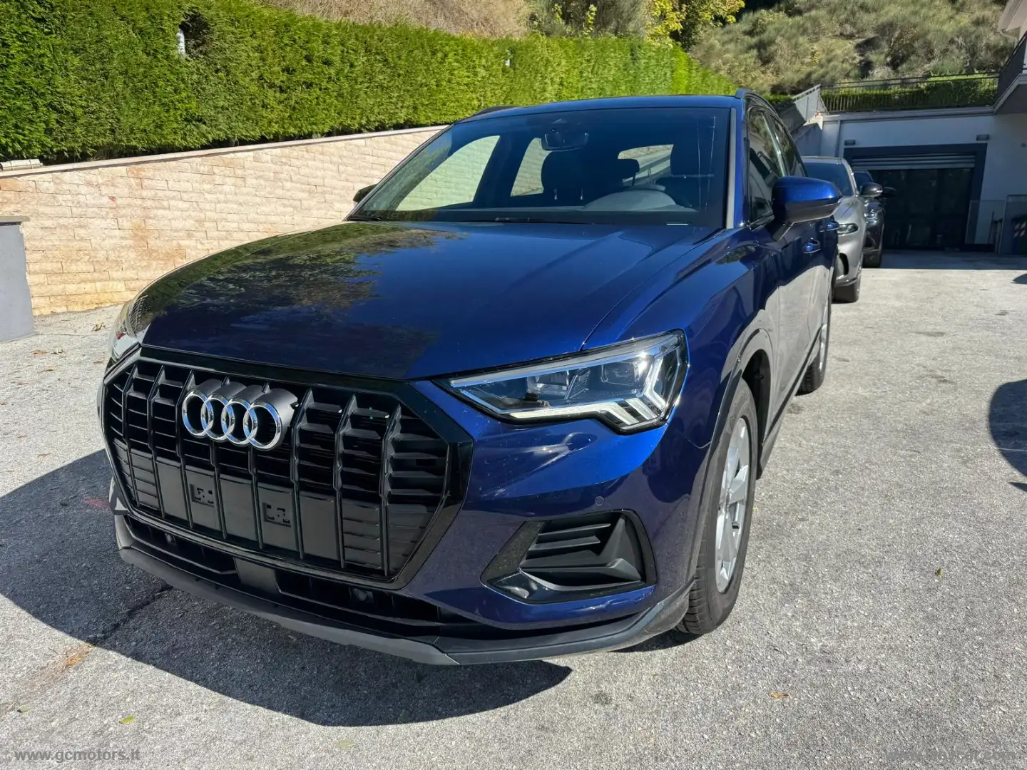 Audi Q3 35 TDI S tronic Business Advanced Bleu - 1
