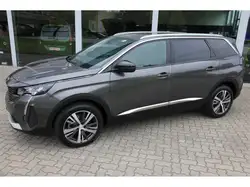 Peugeot 5008 Allure Pack PT 130 EAT8 Navi Carplay RFK