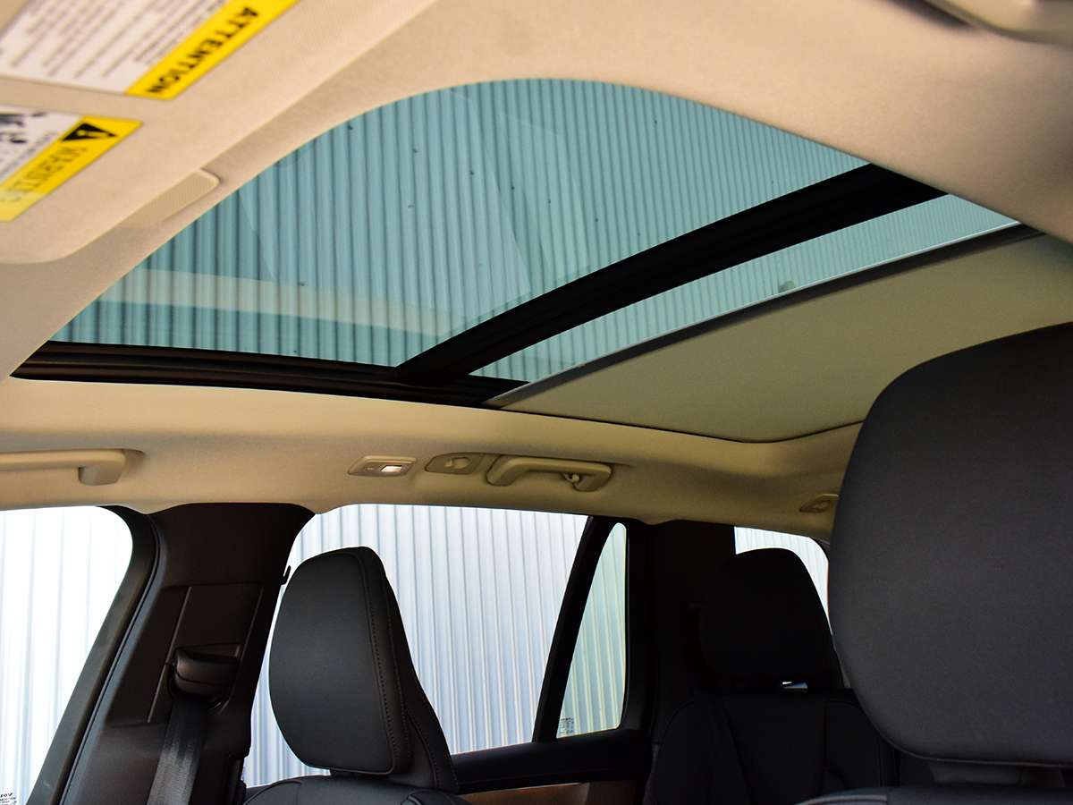 2026 Volvo XC90 B6 AWD Plus Bright Theme 7-Seater thumb 16