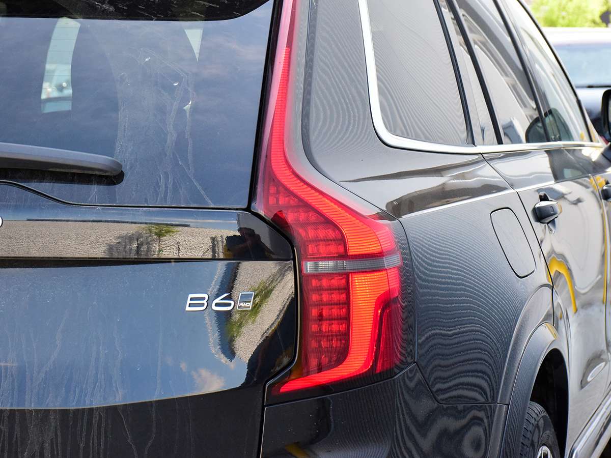 2026 Volvo XC90 B6 AWD Plus Bright Theme 7-Seater thumb 9