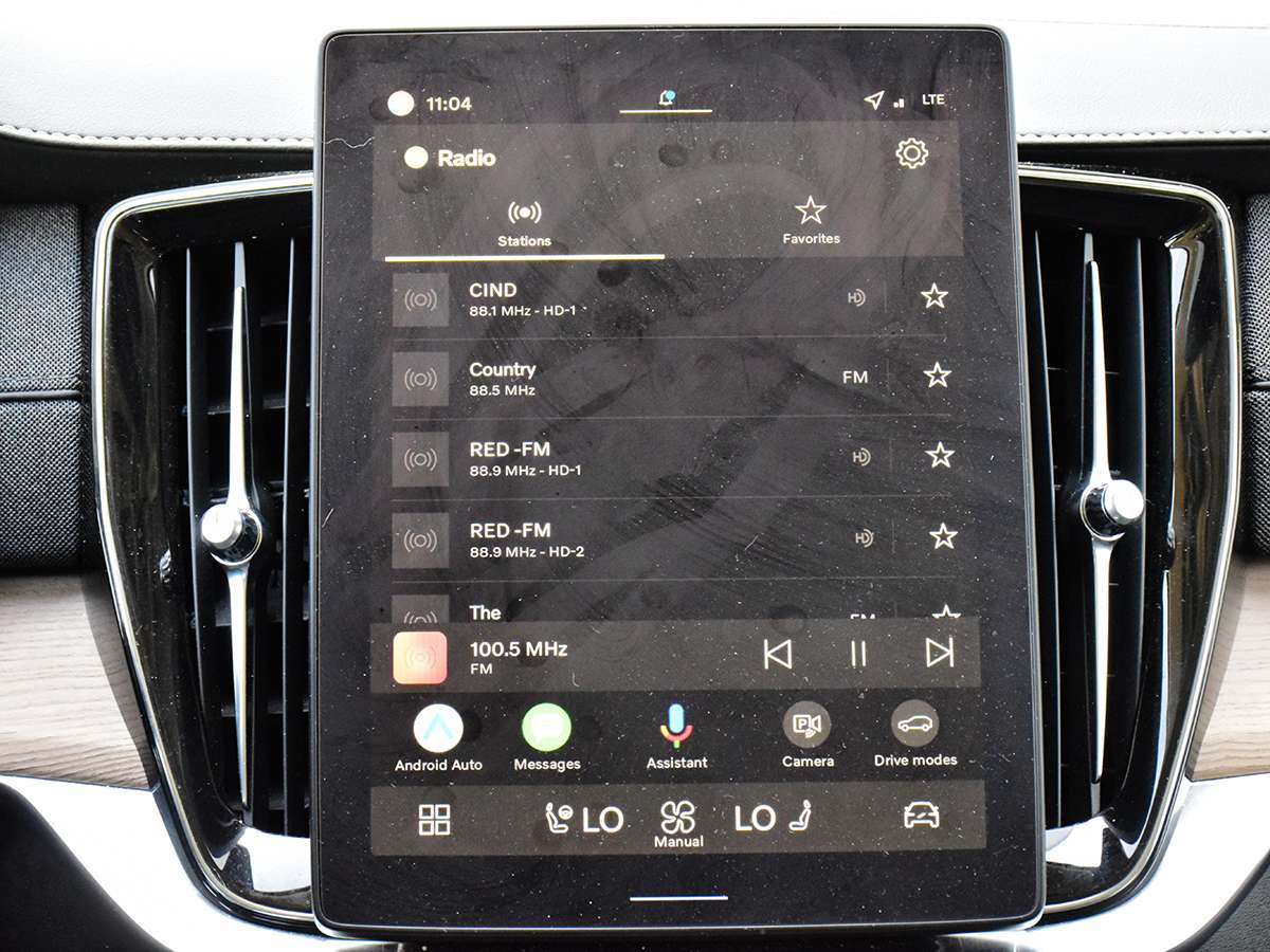 2026 Volvo XC90 B6 AWD Plus Bright Theme 7-Seater thumb 24