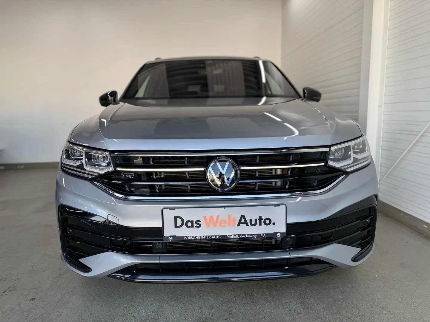 Volkswagen Tiguan Allspace R-Line TSI 4MOTION DSG Silber - 2