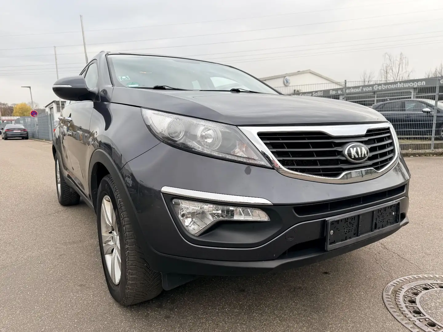 Kia Sportage Dream Team 2WD Grau - 1