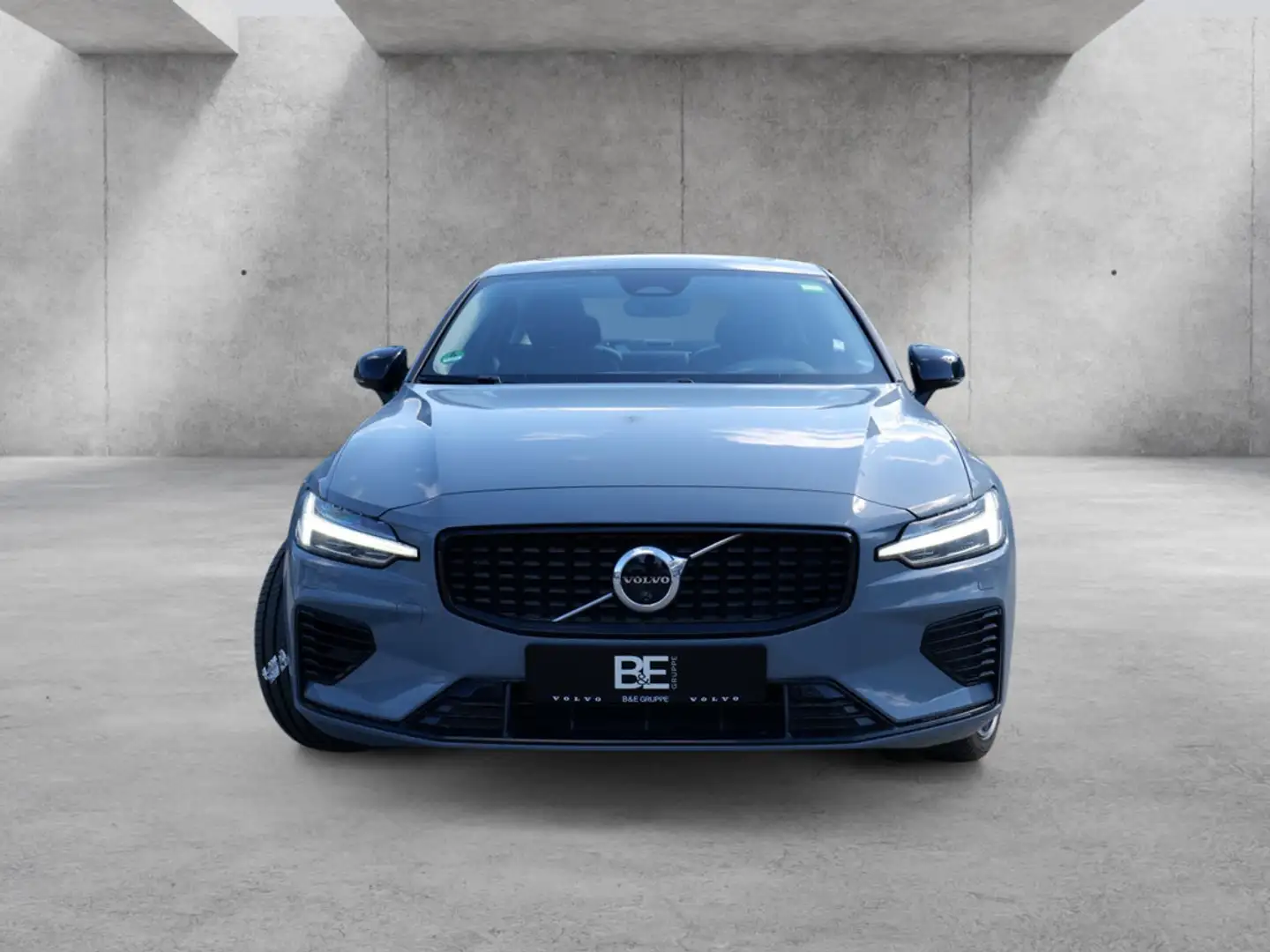 Volvo S60 Lim. T8 Ultimate Dark Recharge Plug-In Hybrid AWD Grau - 2