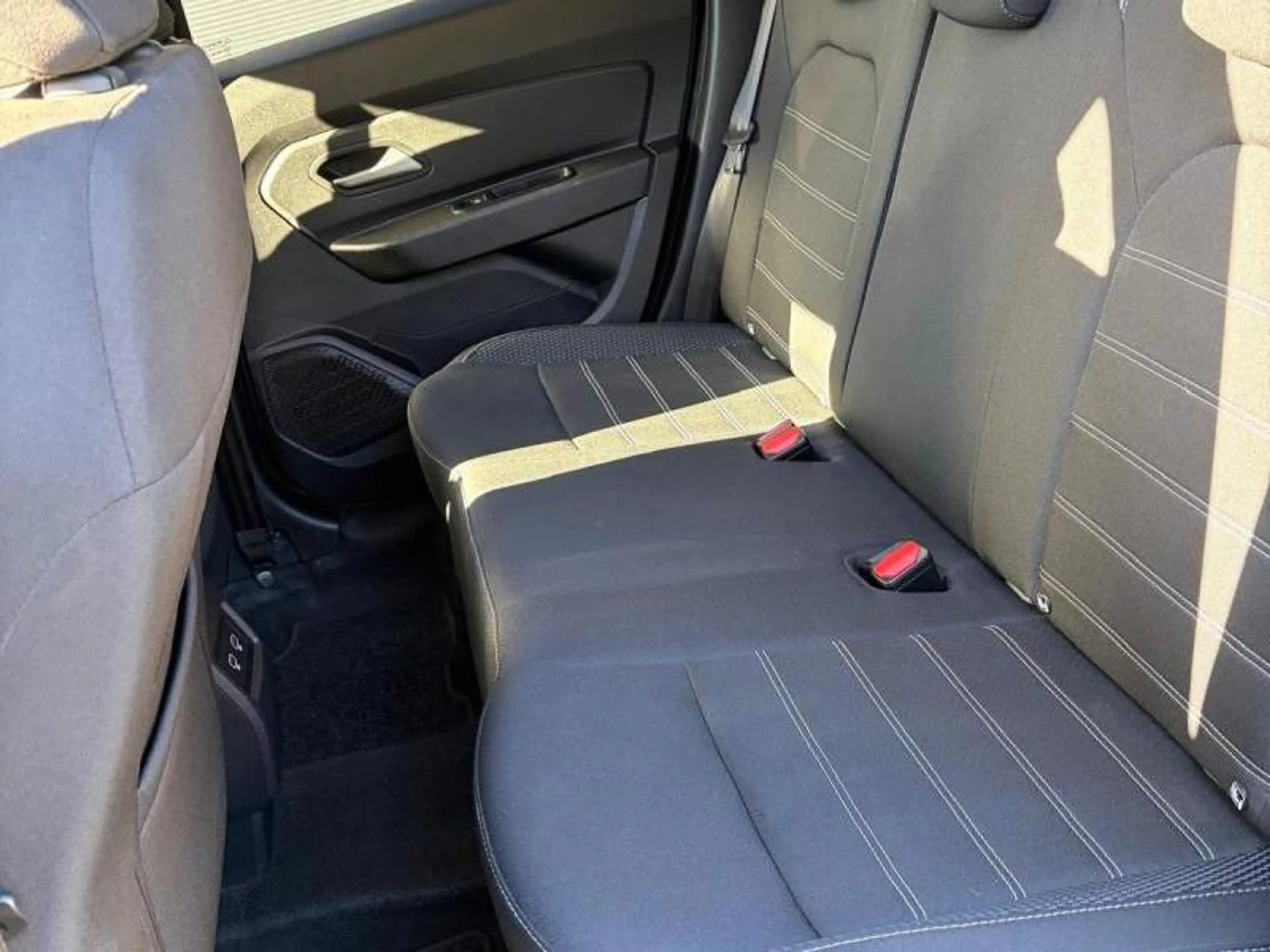 Dacia Duster Journey eco-g 90 — photo 13