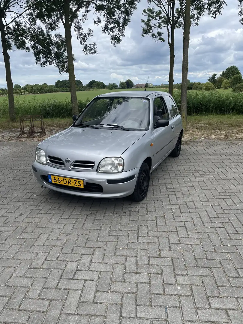 Nissan Micra 1.0 GL Gris - 1